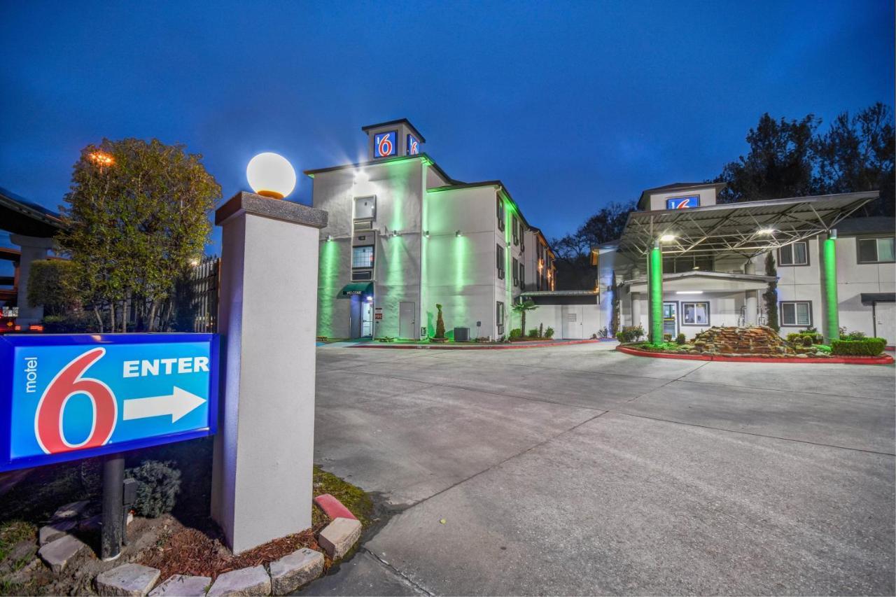 Motel 6 Humble, Tx - Houston International Airport 外观 照片