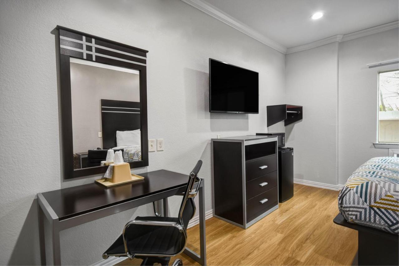 Motel 6 Humble, Tx - Houston International Airport 外观 照片