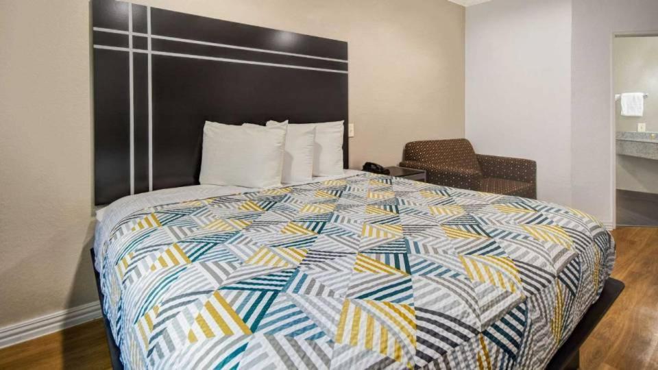 Motel 6 Humble, Tx - Houston International Airport 外观 照片