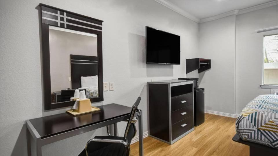 Motel 6 Humble, Tx - Houston International Airport 外观 照片