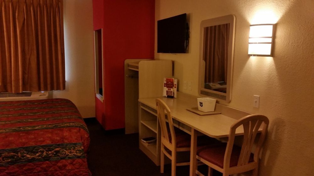 Motel 6 Humble, Tx - Houston International Airport 外观 照片